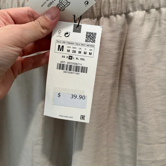 Zara Women's Beige suit set. Blazer L pants M. (Blazer fits M) NWT